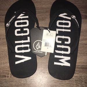 NWT Volcom Flip Flops. Men’s size 9
